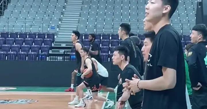 辽宁备战G3！赵继伟手腕不适，张镇麟强化三分，杨鸣背水一战