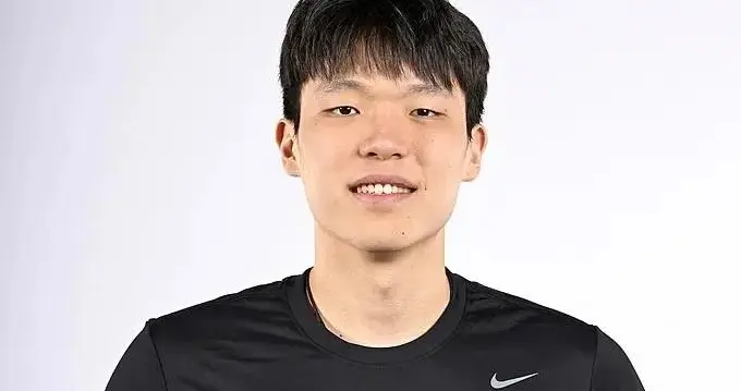 杨瀚森试训数据出炉：投篮+敏捷排中锋球员第1，想和东契奇做队友