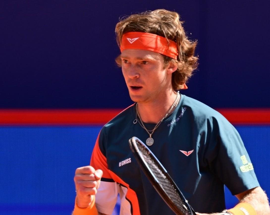 ATP500汉堡：卢布列夫2-1击败达尔德里，晋级半决赛