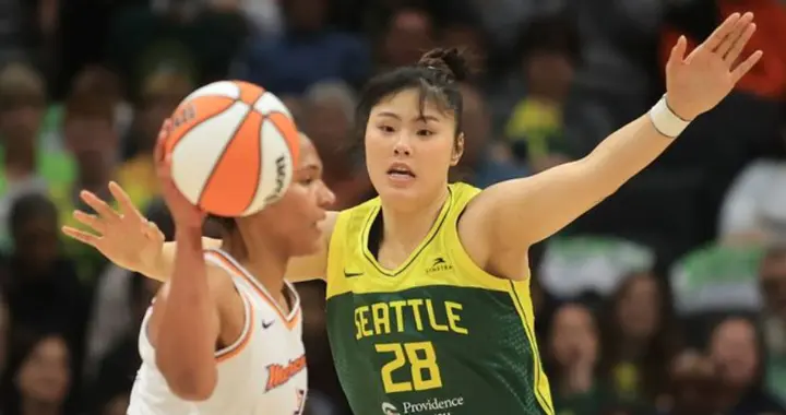 三场比赛合砍2分？李月汝被WNBA冷落抛弃：全场就给登场4分钟