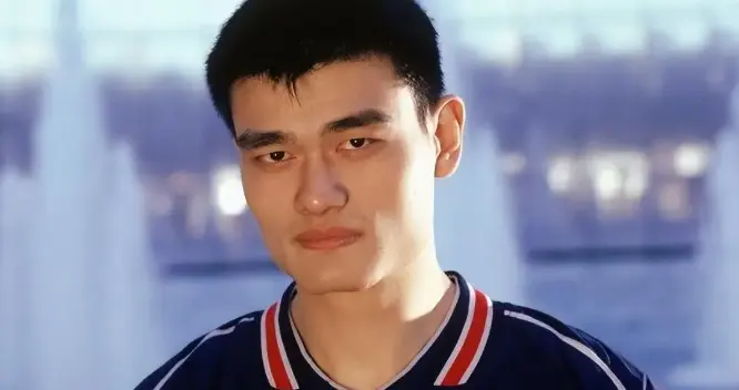 信不信由你，NBA创办至今算是享誉世界球星就5人 姚明上榜