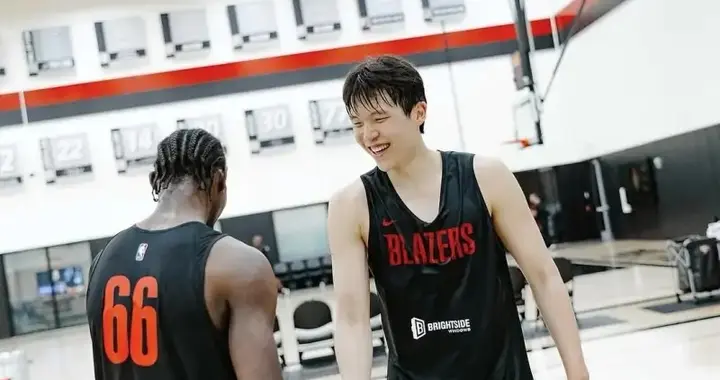 杨瀚森试训开拓者采访！解析过程，自评中规中矩，明天背靠背试训