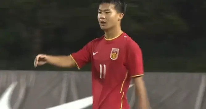 U16国足梦幻开局！梁仕宇扫射破门，复刻C罗SIU,邝兆镭连场助攻
