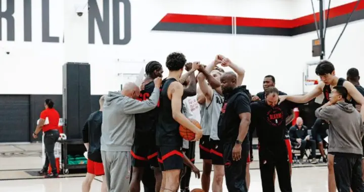 语言能力与情商也很重要！杨瀚森若真进NBA，要吸取阿联周琦教训