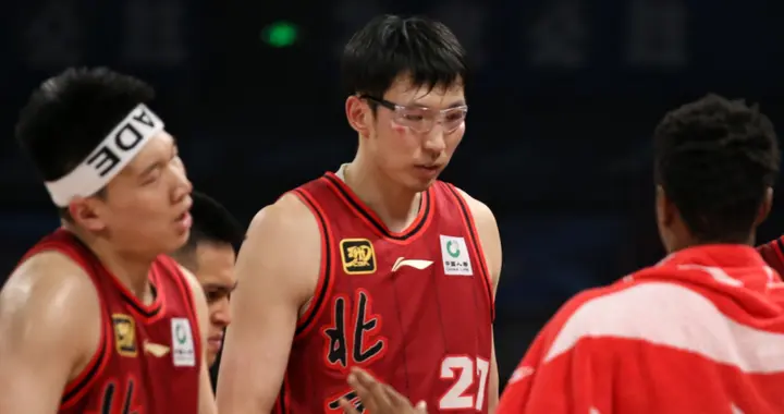 北京丢冠后投敌联手广厦？周琦自嘲打不过就加入：孙铭徽回应绝了