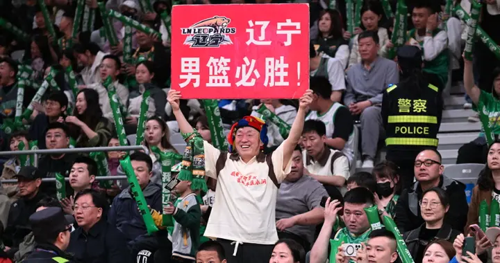 四冠王也难逃财政危机？多名主力合同到期，辽篮恐就此走下坡路