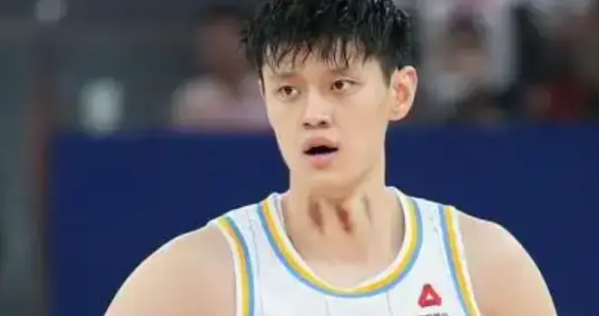 曾凡博伤情动态！将赴德国治疗，希望出战亚洲杯，后续冲击NBA！