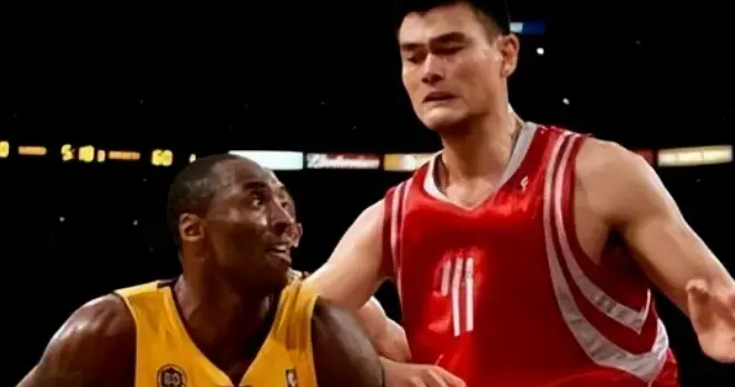 看完这5张照片我才信，姚明在NBA6亿工资 是靠透支身体赚取