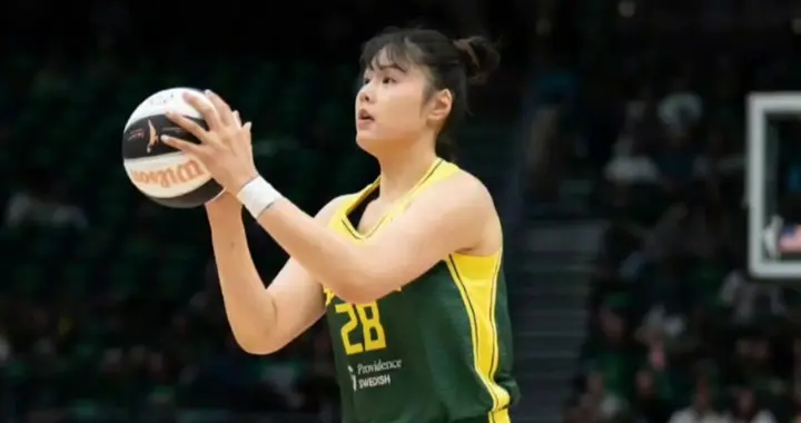 女篮深夜重磅交易！李月汝被连夜打包送走：将联手WNBA状元秀？
