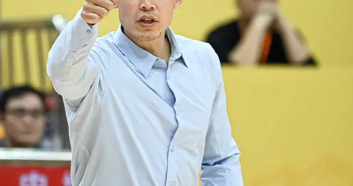 曝张庆鹏或执教北控，格兰想当主帅，体系引球员变动，引援压力大