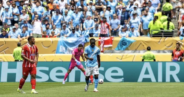 踢假球？曼城2-0维达德！赢了比赛输掉人心，全网吐槽太难看了