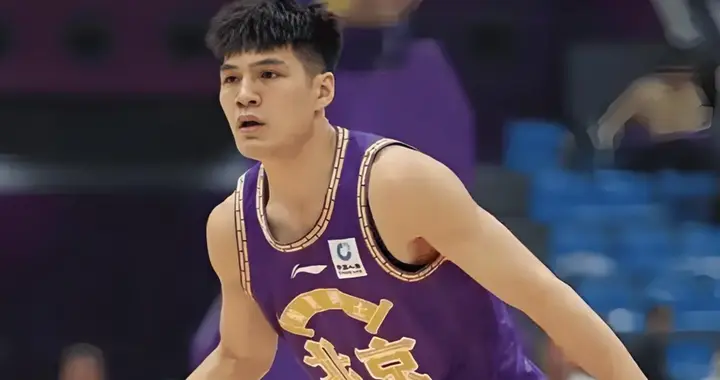 CBA4将携手赴美！陈国豪张文杰率先抵达，谢智杰王凡懿紧随其后！