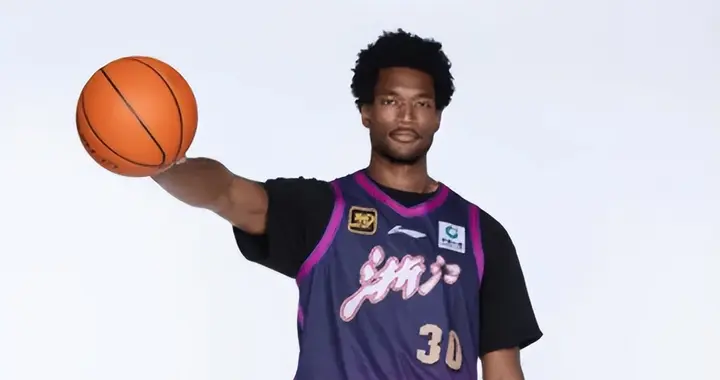 浙江连出2合同！续约琼斯，签约德甲得分王，欲补强关键球能力！