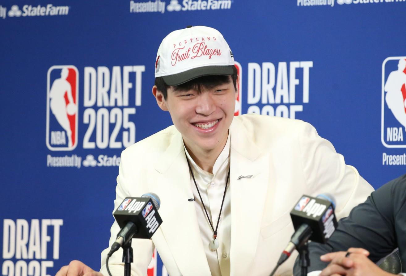 杨瀚森：世青赛后觉得有机会冲击NBA；试训曾把对位人打崩溃