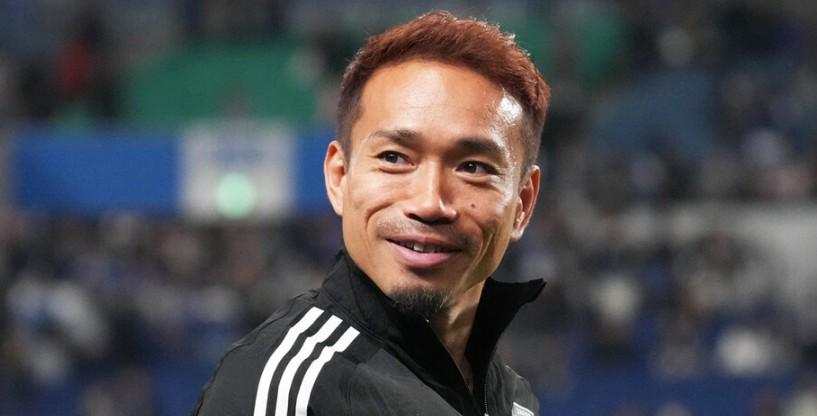 长友佑都：想为日本队再次披挂上阵，坐在替补席也斗志昂扬