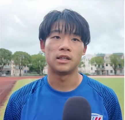 申花U19张立奥：拜仁世界队个人能力出色，我们胜在更默契