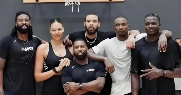 为何NBA巨星几乎被黑人球员垄断？这5张照片 能给你答案