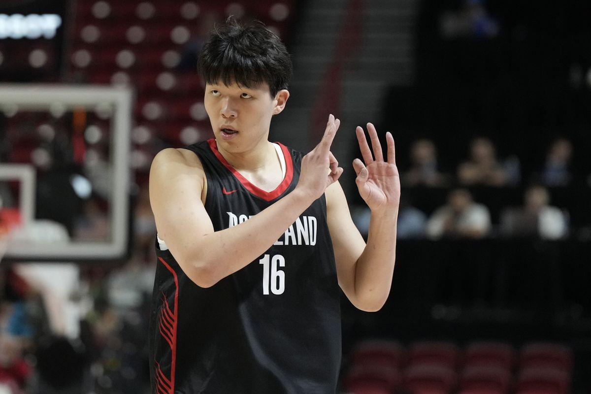 媒体人：杨瀚森即将回国，青岛男篮将于明日下午举行媒体见面会