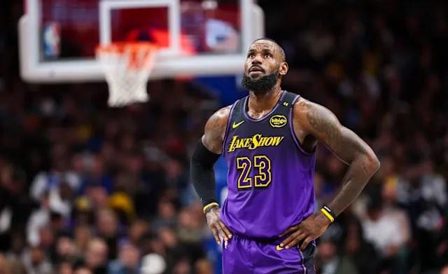 詹姆斯：NBA应像NFL一样设定最佳进攻球员奖
