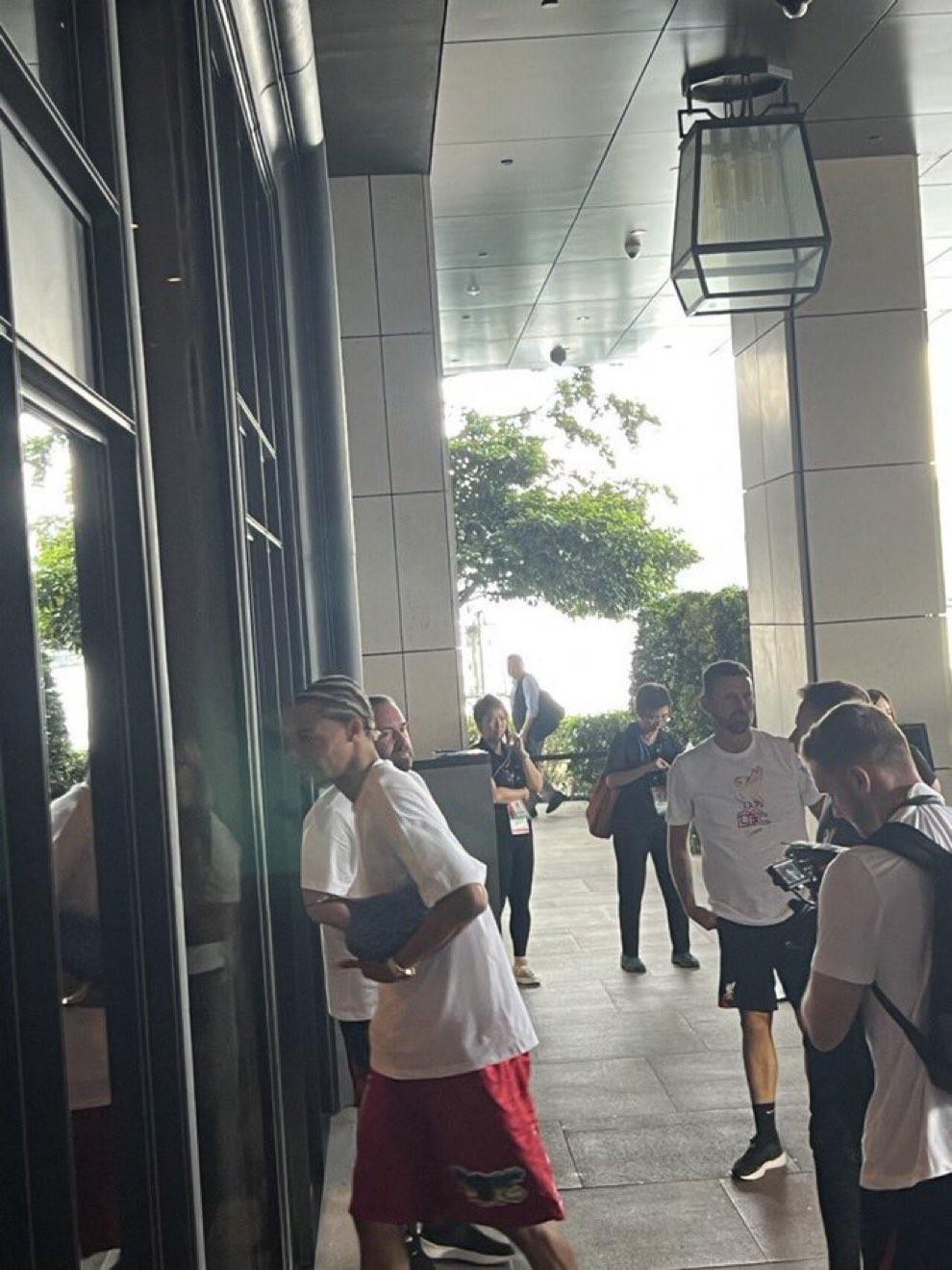 利物浦新援埃基蒂克已经抵达中国香港，将随队参加季前赛