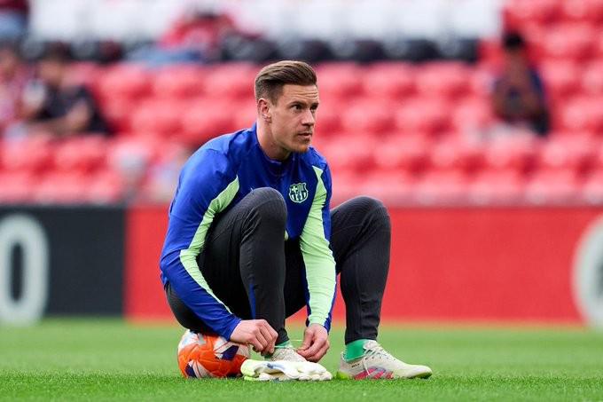 阿斯：特狮称自己伤缺3个月，不确定巴萨能否借此注册加西亚