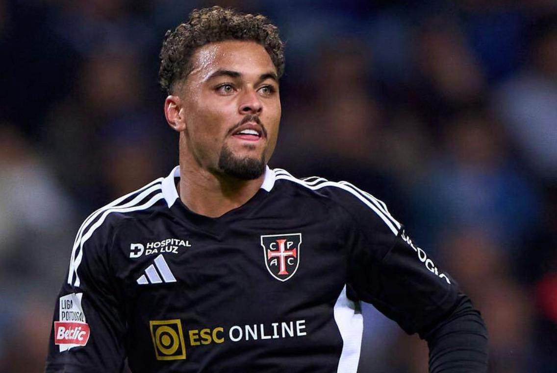 罗马诺：克鲁伊维特的三儿子鲁本加盟里昂，转会总价400万欧