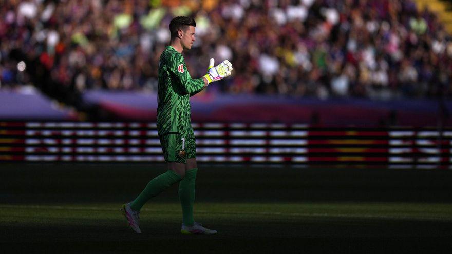 每体：巴萨把特狮手术报告发给独立医疗委员会，希望借此注册霍安