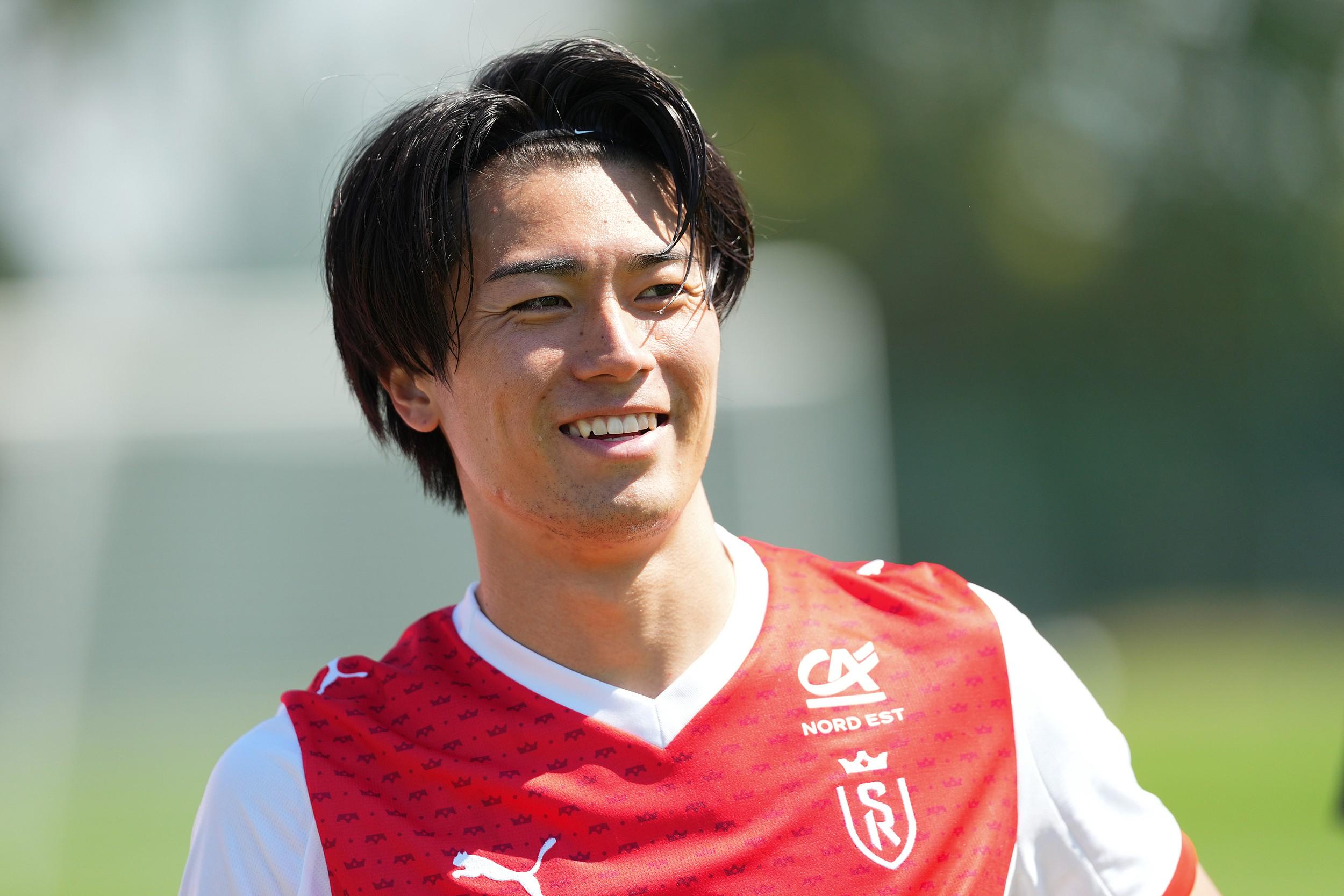 中村敬斗：08年曼联和钢巴的世俱杯比赛，让我彻底迷上C罗