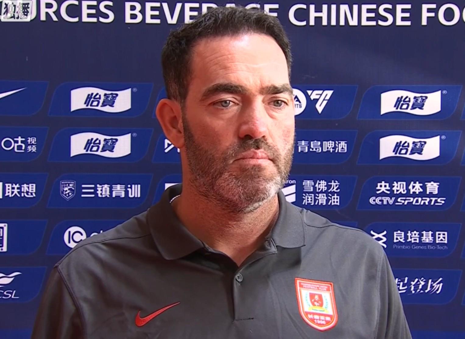 苏亚雷斯：三镇的实力非常强，最后拿到一分我们很满意
