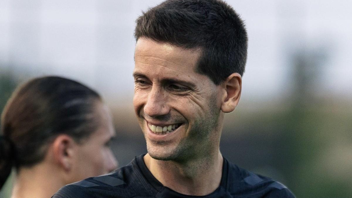 前巴萨B队主帅：想从巴萨租借球员；托伦茨会成为巴萨左后卫