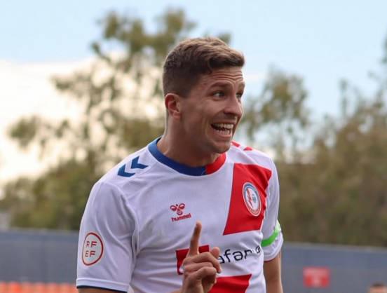 记者：西蒙尼二儿子詹卢卡决定退役，将与足球经纪公司合作