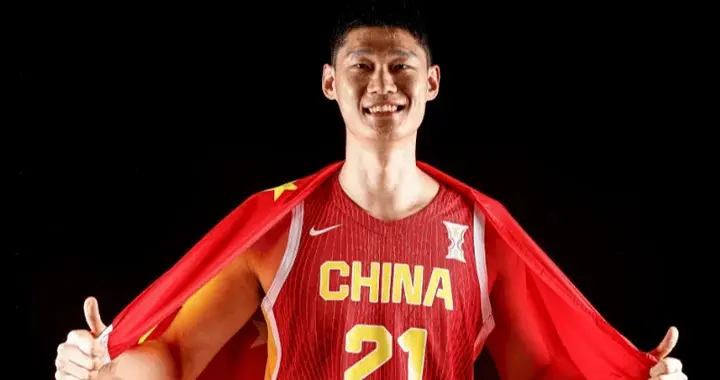 男篮险胜沙特迎4好消息！胡金秋+2后场太强势，3数据获提升！