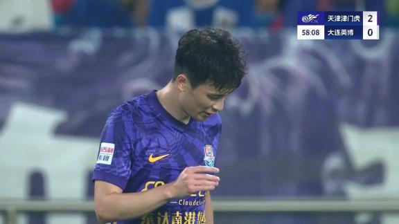 巴顿：米特里策是一名非常危险的球员；赛程密集体能也是考验