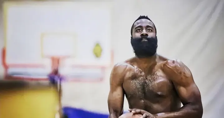 NBA公认5大坦克身材后卫，哈登麒麟臂像P图 威少胸肌像充气