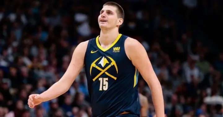 谁说没腹肌就打不了NBA，这5人若联手 可以直接颁总冠军了