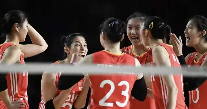 中国女排世锦赛惊险获胜！22岁新星爆发，巴黎奥运被教练“抛弃”