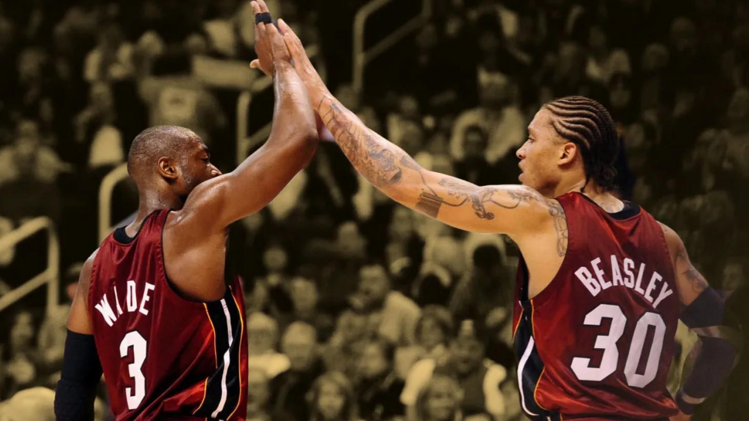 韦德：比斯利是NBA外最有天赋的球员，看到他现在好而为他高兴