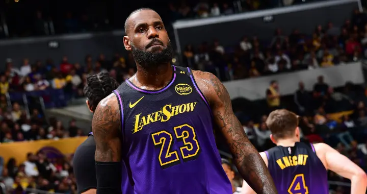放眼NBA历史，能单换巅峰詹姆斯也就5人 杜兰特都不够格