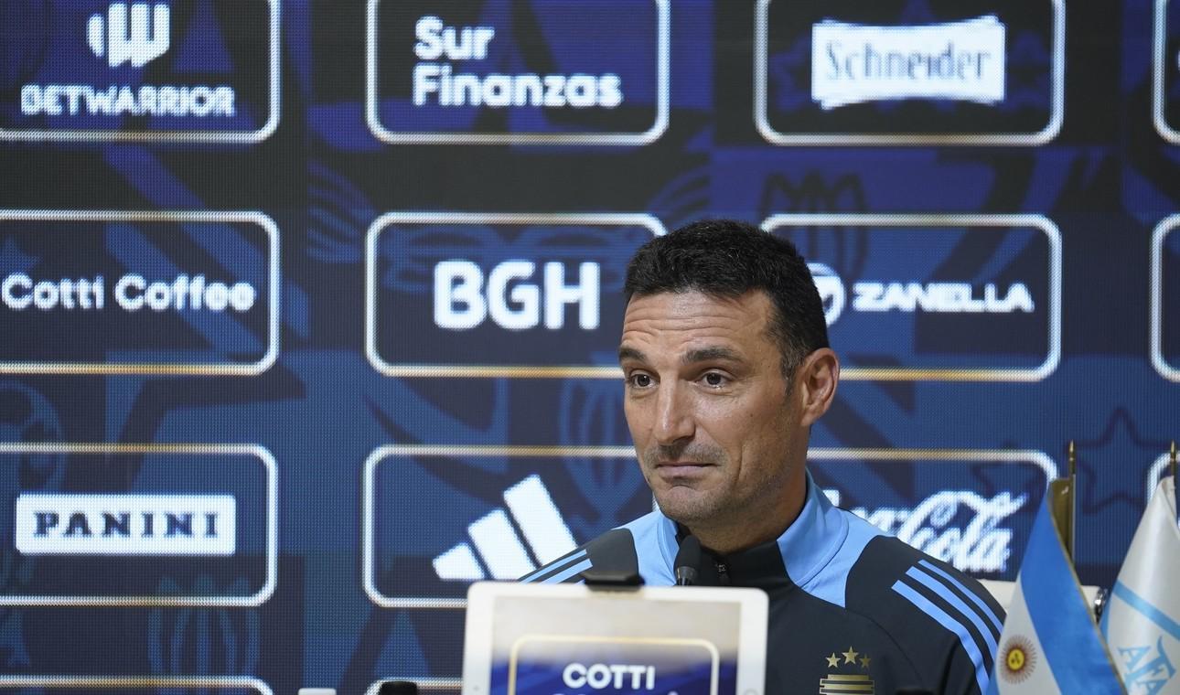 斯卡洛尼：若明天是梅西在主场世预赛的最后一舞，那必须好好享受