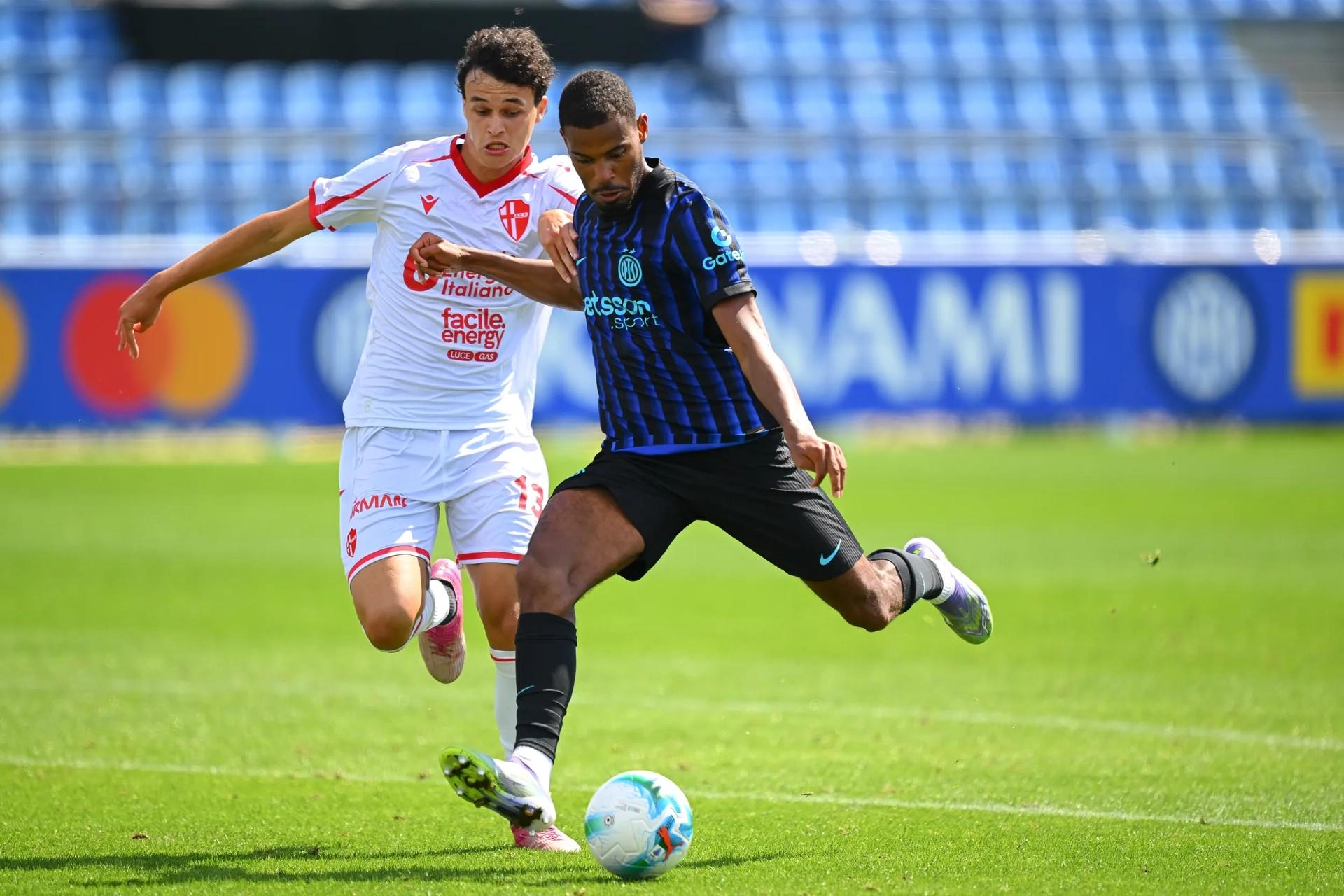 国米友谊赛3-1帕多瓦，姆希塔良、奥古斯托和迪乌夫进球