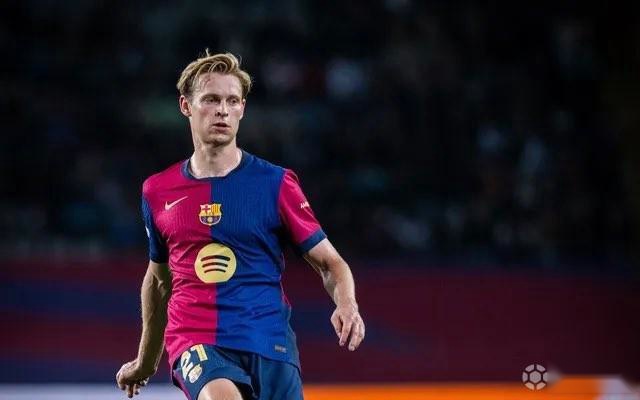 每体：德容与巴尔德等四人在巴萨假期加练，教练组认可此态度