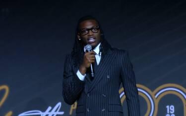 踢中锋？莱奥：这是一个我非常熟悉的位置，我随时听候安排