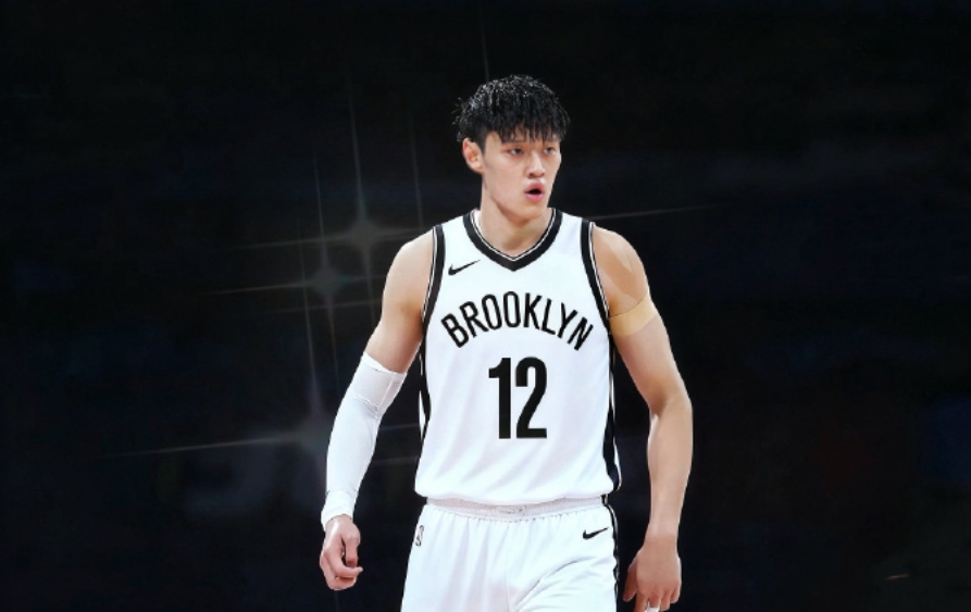 媒体人：我听说曾凡博会代表篮网出战NBA中国赛
