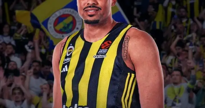 24岁离开NBA！湖人总冠军球员啊，怎么了？