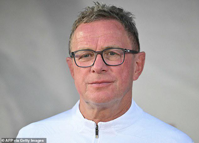 奥地利主帅朗尼克多次手术后感染，目前还在住院治疗