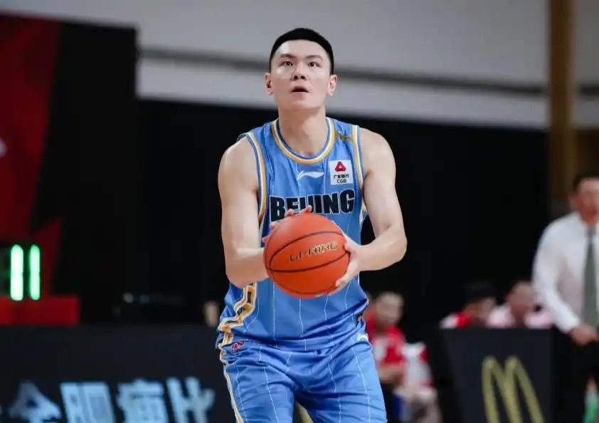 北青：效力北京男篮13年的朱彦西已经退役，将转型青年队教练