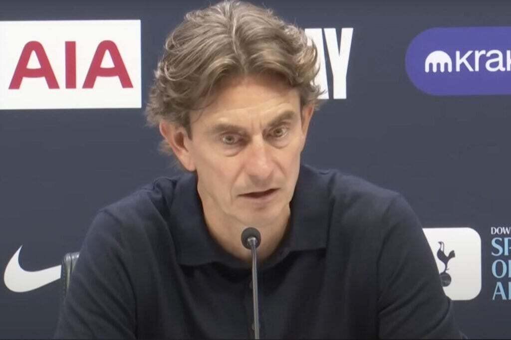 弗兰克：萨尔撞伤了穆阿尼；我对帕利尼亚很满意