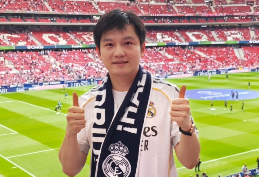 樊振东现场观战：第一次随皇马征战客场 亲历德比的激烈碰撞