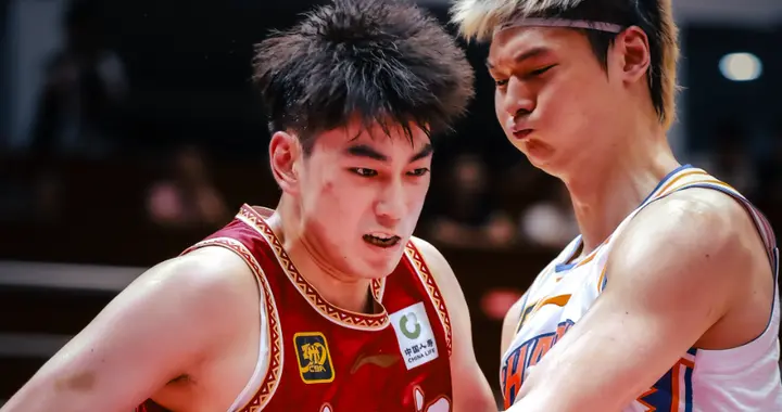 上海61-76浙江遭1喜3忧！王哲林状态拉满，张镇麟状态不佳！