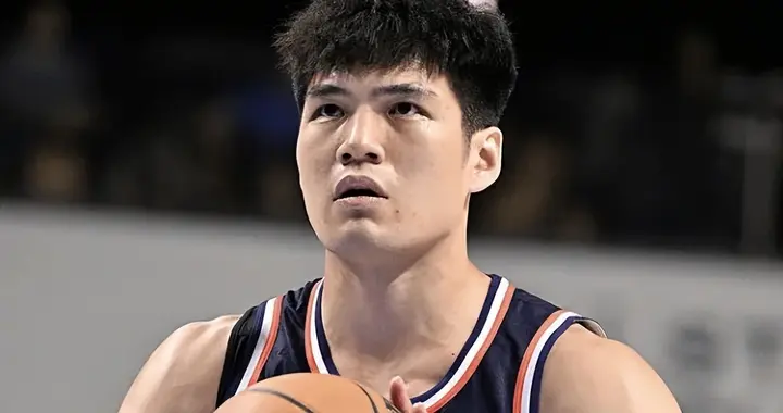 北控后悔不？NBA季前赛陈国豪连续两场上双，下赛季或迎蜕变！